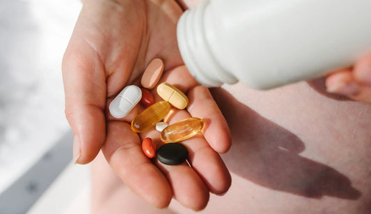 “What Vitamins Do Americans Actually Need in 2025? A Doctor-Backed Guide by Age & Lifestyle”